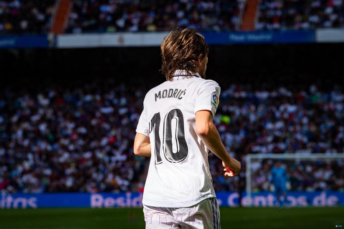 皇马西甲最年长进球榜:普斯卡什居首 莫德里奇次席 皇马西甲最年长进球榜:普斯卡什居首 莫德里奇次席